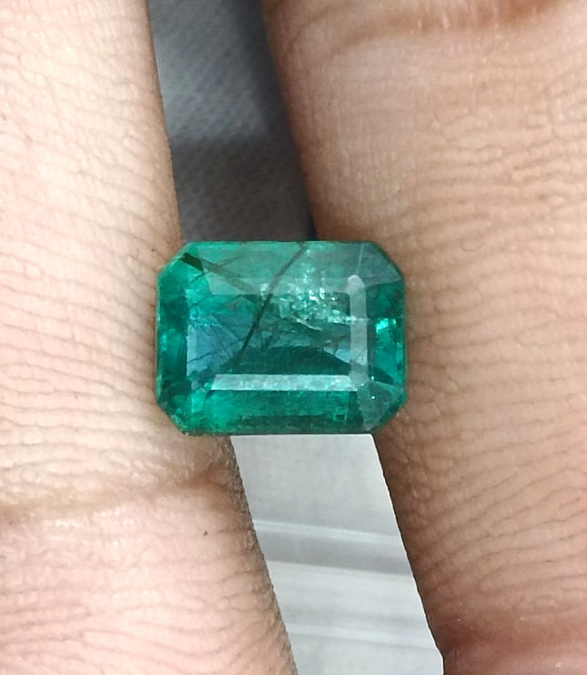 GSI Certified 2.69ct Zambian Emerald, 100% Natural Earth Mined Gemstone