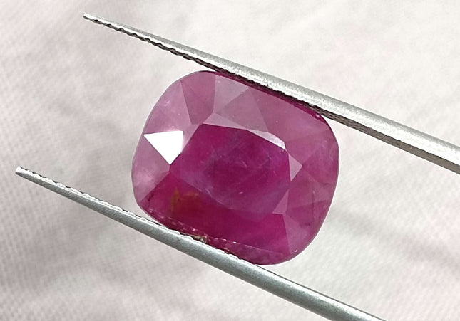 Big size 5.81ct Natural African Ruby unheated loose gemstone