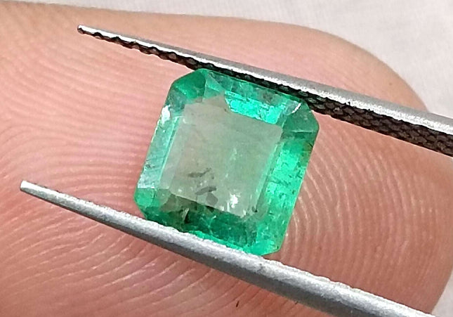 GSI Certified 1.51ct Medium Green Emerald Cut Natural Zambian Emerald Minor Oiled Loose Gemstone