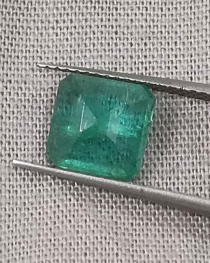 GSI Certified 2.05ct Medium Green Natural Zambian Emerald Minor Oiled Loose Gemstone
