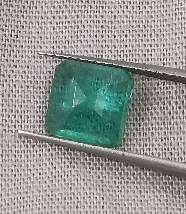 GSI Certified 2.05ct Medium Green Natural Zambian Emerald Minor Oiled Loose Gemstone