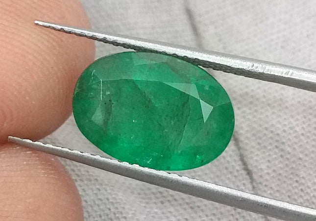 GSI Certified 4.09ct Medium Green Natural Zambian Emerald Minor Oiled Loose Gemstone