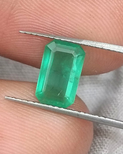 GSI Certified 1.52ct Medium Light Green Natural Zambian Emerald Minor Oiled Loose Gemstone
