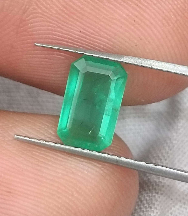 Certified 1.52ct Natural Zambian Emerald Stone.