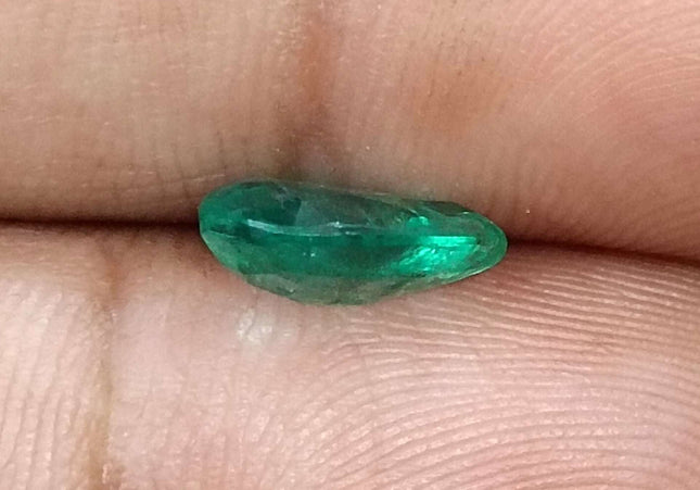GSI Certified 1.65ct Medium Green Zambian Emerald Minor Oiled Loose Gemstone
