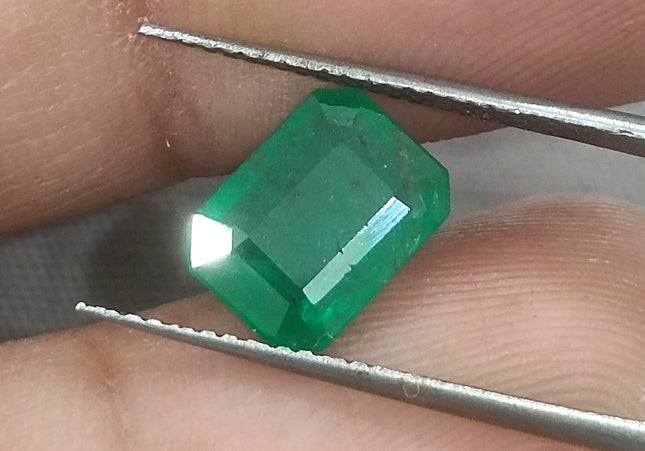 2.20ct GSI Certified Deep Velvet Green Zambian Emerald Minor Oiled Loose Gemstone