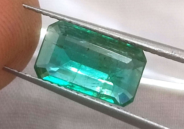 2.29ct High Quality GSI USA Certified Vivid Green Zambian Emerald Minor Oiled Loose Gemstone