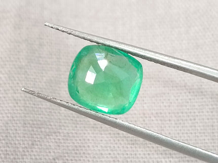 Ethiopian emerald 2.32ct Certified Neon Green Natural Gemstone