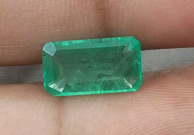 2.74ct GSI Certified Medium Green Zambian Emerald Minor Oiled Loose Gemstone