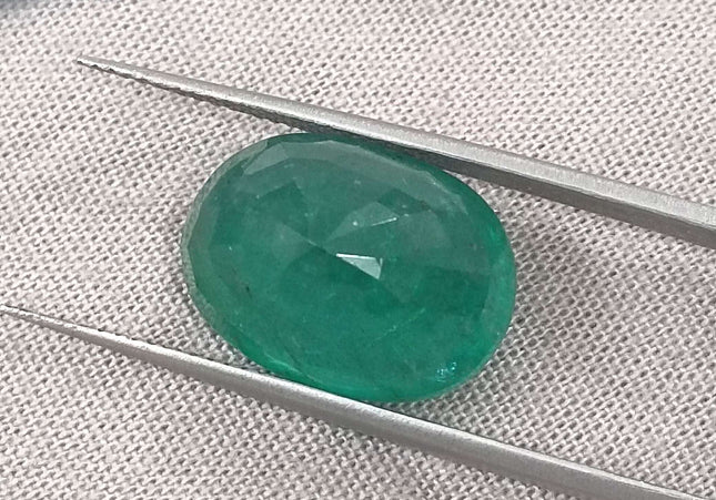 10.50ct Zambian Emerald, Deep Forest Green Oval Cut Natural Loose Gemstone.