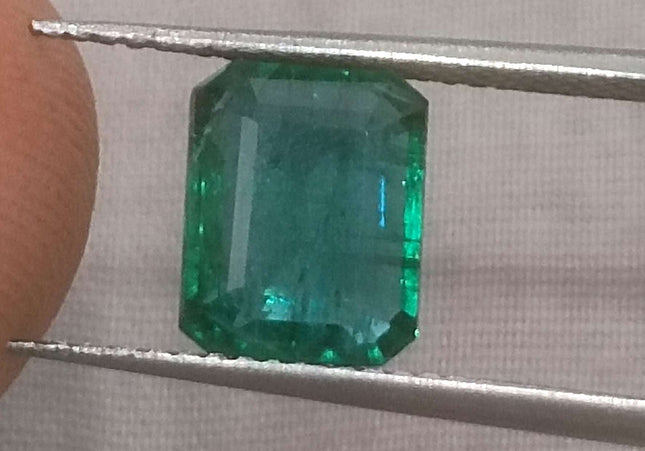 2.31ct High Quality GSI Certified Deep Vivid Green Minor Oiled Loose Gemstone