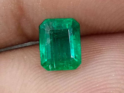 Natural Emerald 0.91ct Certified Zambian Origin Octagon cut Stone