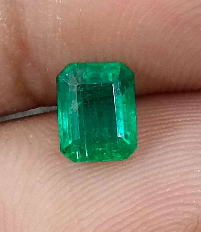 Natural Emerald 0.91ct Certified Zambian Origin Octagon cut Stone