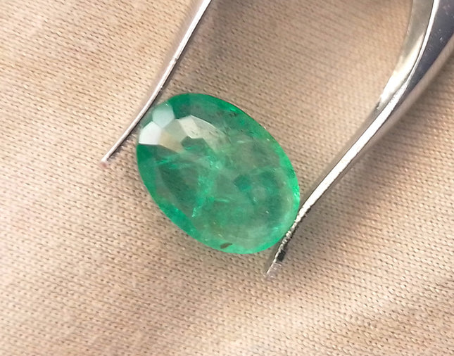 2.35ct Vivid Green Natural Emerald Oval Cut Loose Gemstone