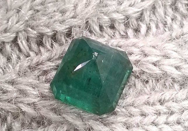 8.50ct Deep Green Natural Emerald, Earth Mined Loose Gemstone