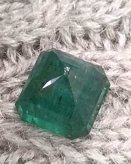 8.50ct Deep Green Natural Emerald, Earth Mined Loose Gemstone