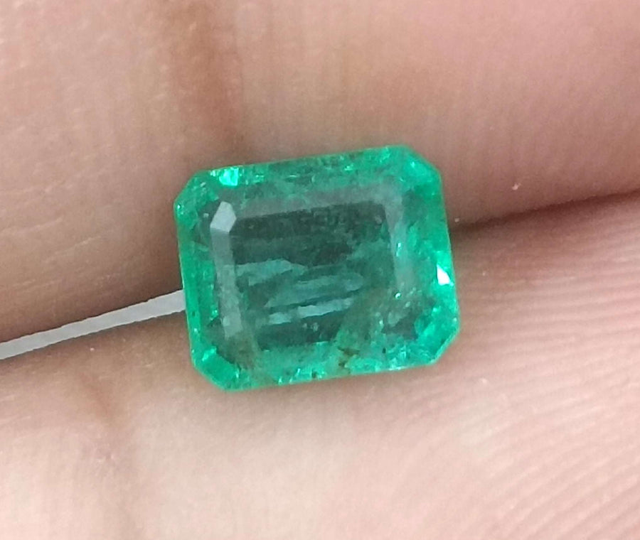 Certified 1.15ct Natural Zambian Emerald Stone.