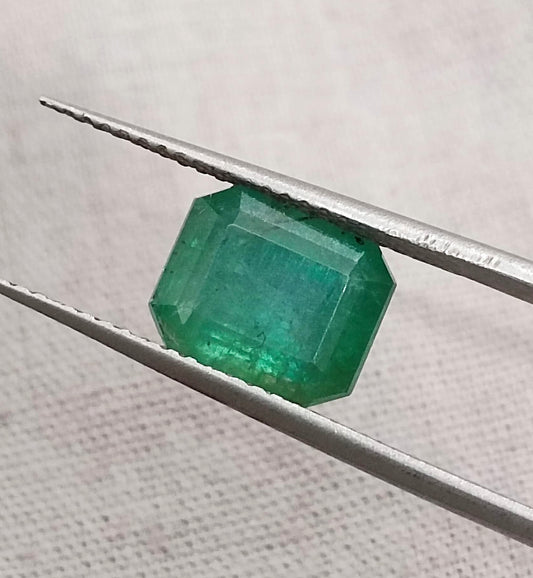 2.55ct Deep Green Emerald , 100% Natural Earth Mined Gemstone