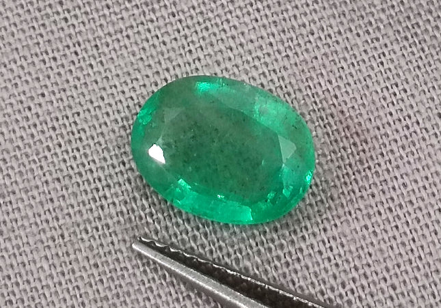 1.97ct Medium Light Green Natural Zambian Emerald Minor Oiled Loose Gemstone