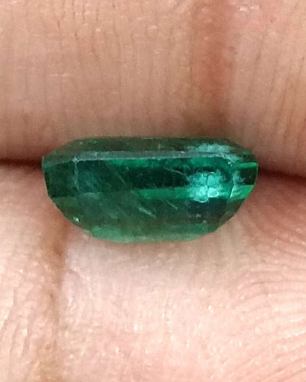 GSI Certified 1.62ct Medium Green Zambian Emerald Minor Oiled Loose Gemstone