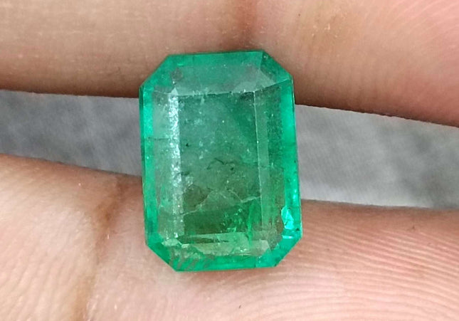 GSI Certified 3.16ct Medium Green Panjshir Emerald Minor Oiled Loose Gemstone
