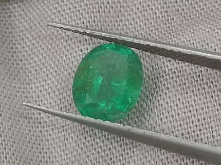 1.61ct Certified Natural Swat Emerald, Oval cut Loose Gemstone