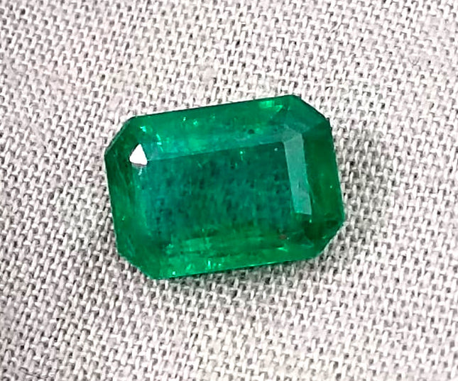 High Quality Natural Zambian Emerald 2.50ct Vivid Deep Green Minor Oiled Gemstone