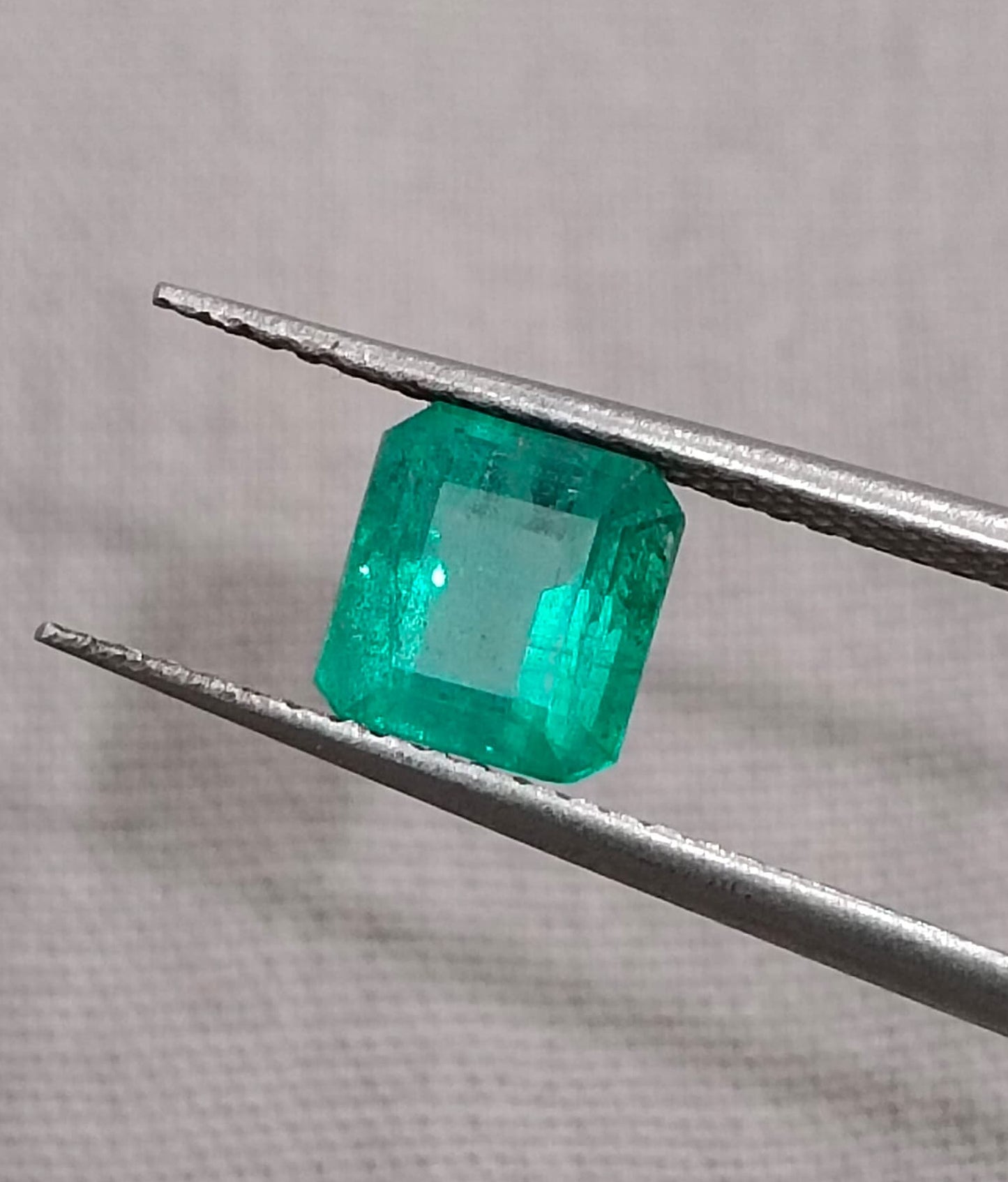 GSI Certified 1.47ct Medium Deep Green Emerald , 100% Natural Earth Mined Gemstone