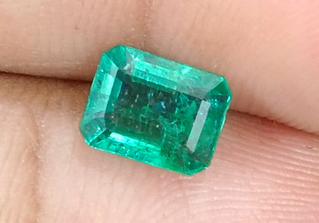 1.27ct Quality Natural Zambian Emerald Stone Deep green Gemstone
