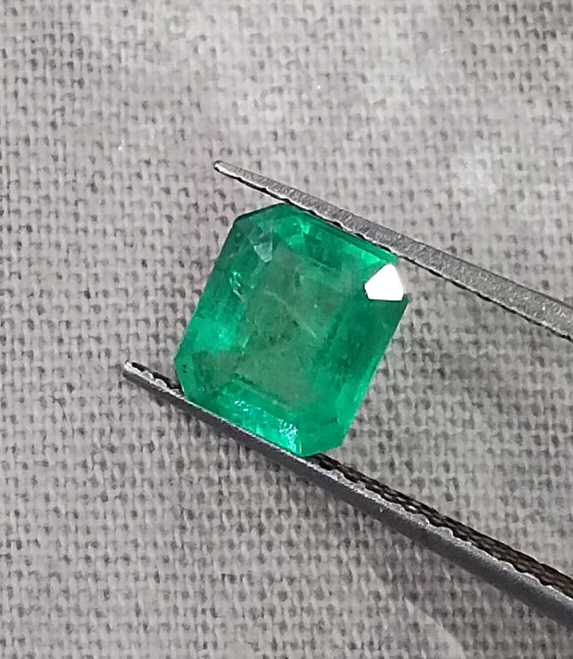 Panjshir Emerald 1.07ct Natural Certified Neon Green Emerald Cut Loose Gemstones