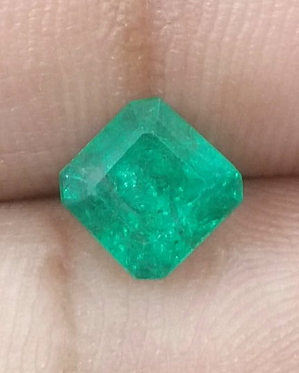 1.46ct GSI Certified Vivid Green Zambian Emerald Minor Oiled Loose Gemstone