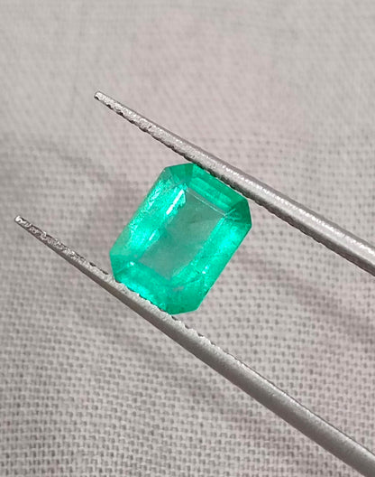 GSI Certified 1.12ct Colombian Emerald, 100% Natural Earth Mined Gemstone