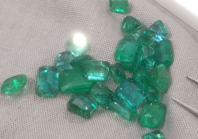 20.64ct Medium to Vivid Green Zambian Emerald Parcel Minor Oiled Loose Gemstones