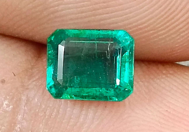 GSI Certified 1.57ct Medium Deep Green Zambian Emerald Minor Oiled Loose Gemstone