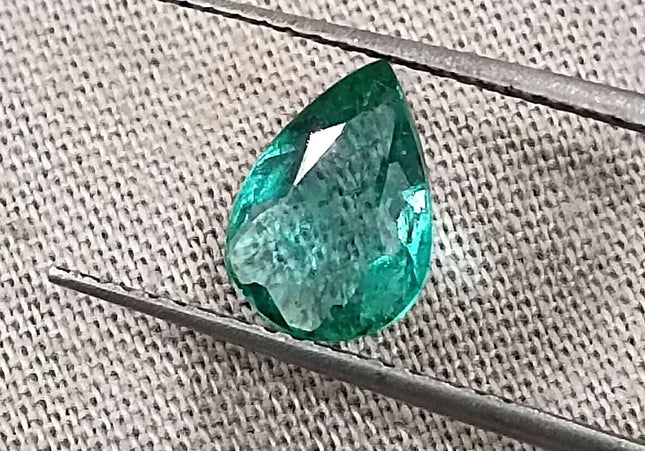 GSI Certified 1.15ct Medium Green Zambian Emerald Minor Oiled Loose Gemstone