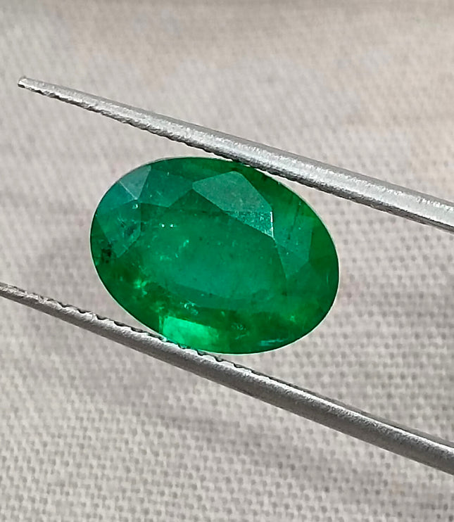 2.63ct Natural Emerald GSI Certified Top Vivid Green Zambian Oval Cut Gemstone