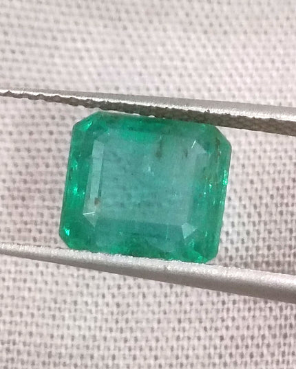 GSI USA Certified Medium Deep Green Zambian Emerald Minor Oiled Loose Gemstone