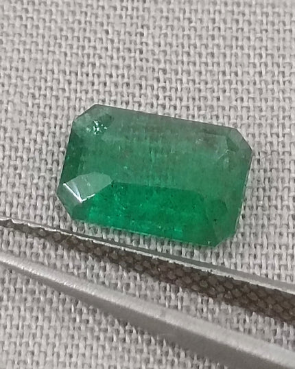 GSI Certified 1.63ct Medium Deep Green Natural Emerald Minor Oiled Loose Gemstone