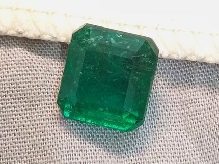 7.62ct Deep Vivid Green Zambian Emerald, Natural Gemstone