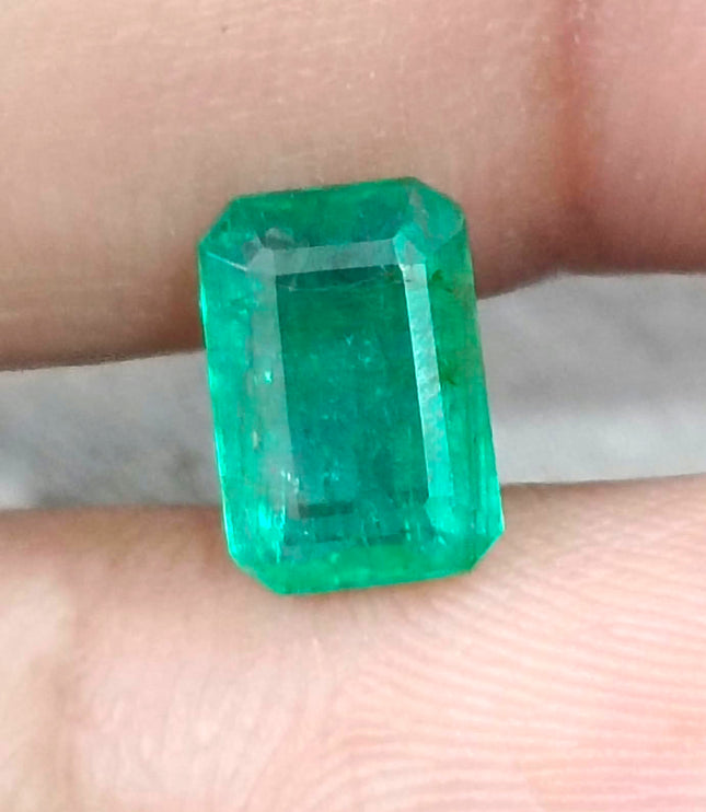 1.97ct Medium Green Emerald Natural Zambia Gemstone