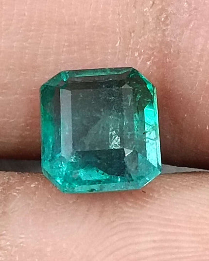 2.09ct Medium deep green Zambian emerald natural minor oiled loose gemstone.