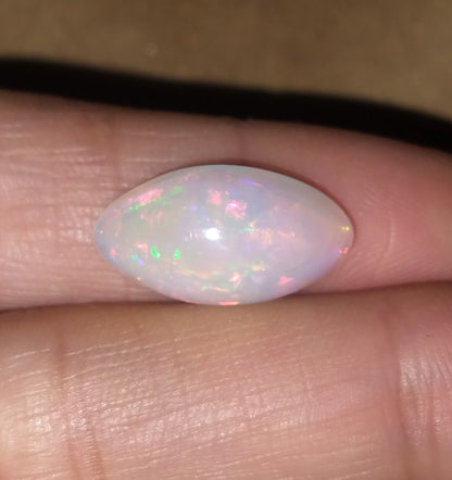 5.04ct Ethiopian Welo mine Opal, 100% Natural Earth Mined Gemstone.