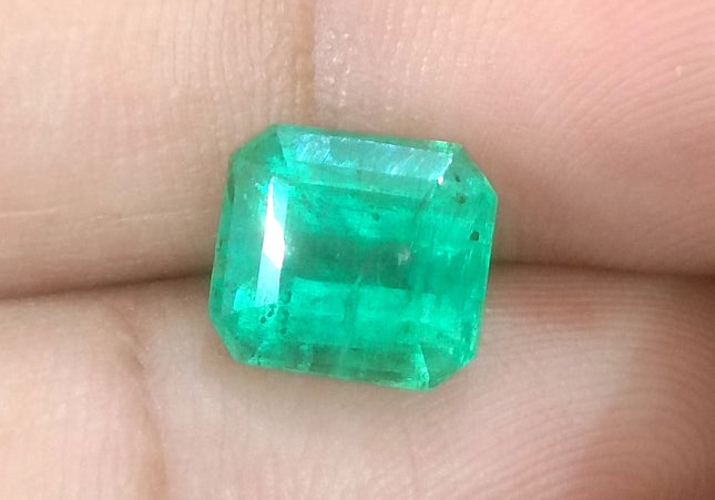 GSI Certified Medium Sea Green Zambian Emerald Minor Oiled Loose Gemstone