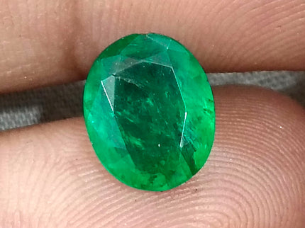 Zambian Emerald 2.68ct Vivid Green Certified Natural Oval Cut Loose Stone
