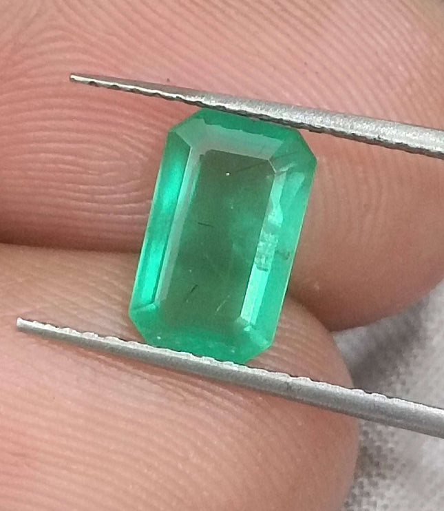 Certified 1.52ct Natural Zambian Emerald Stone.