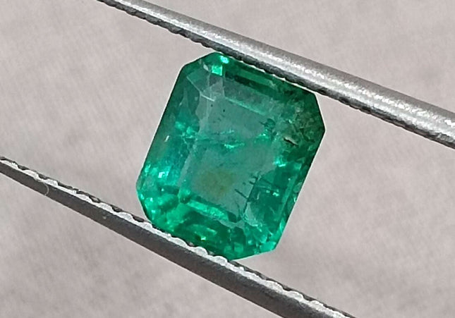GSI Certified 1.29ct Medium Deep Green Zambian Emerald Minor Clarity Enhanced Loose Gemstone