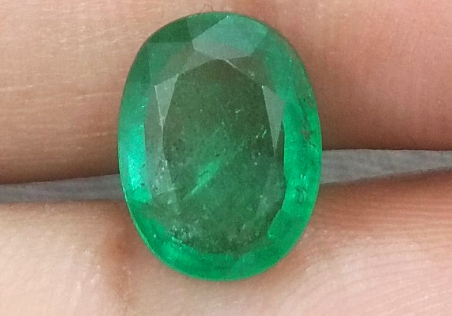 GSI USA Certified Medium Vivid Green Natural Zambian Emerald Minor Oiled Loose Gemstone