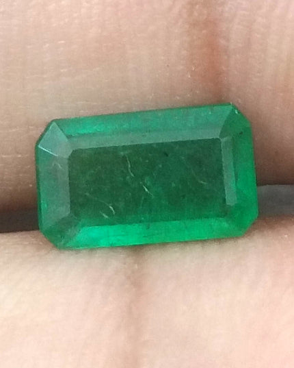 1.66 GSI Certified Vivid Deep Green Swat Emerald Minor Oiled Loose Gemstone