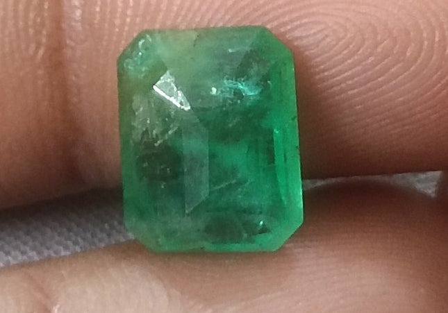 4.50ct GSI USA Certified Medium Green Swat Emerald Minor Oiled Loose Gemstone