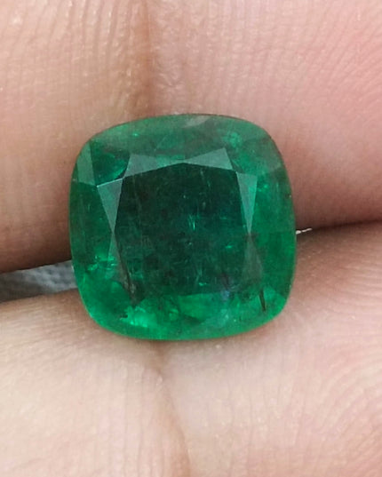 GSI Certified 3.38ct Deep Vivid Green Natural Emerald Minor Oiled Loose Gemstone